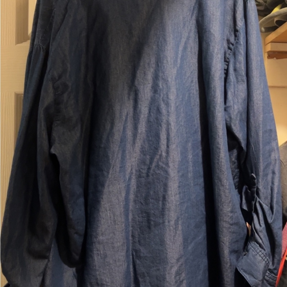 XL Women’s Denim Blouse